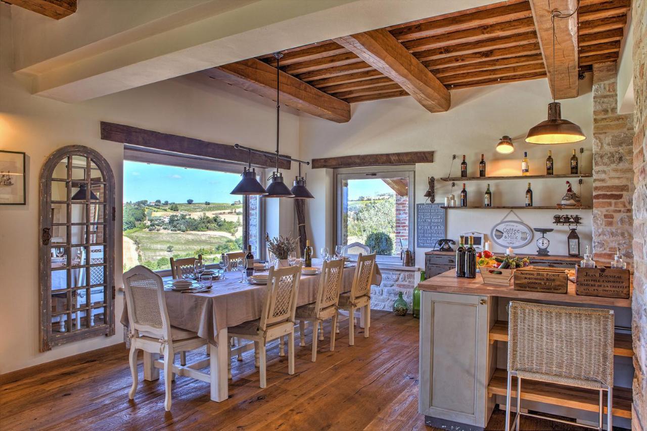 Casale Dei Gelsomini 8, Emma Villas โตดี ภายนอก รูปภาพ