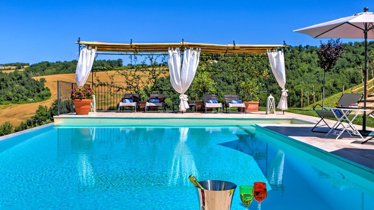 Casale Dei Gelsomini 8, Emma Villas โตดี ภายนอก รูปภาพ