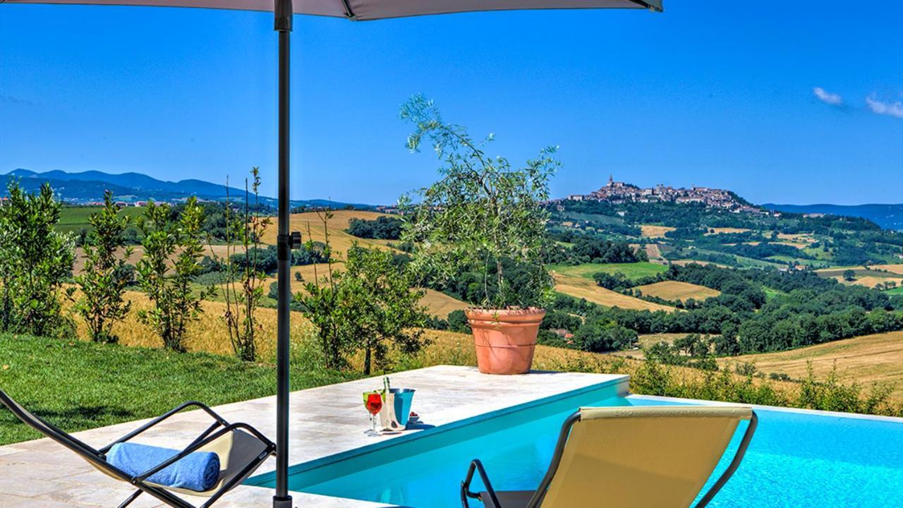 Casale Dei Gelsomini 8, Emma Villas โตดี ภายนอก รูปภาพ