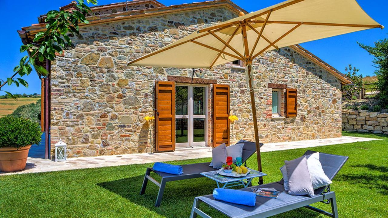 Casale Dei Gelsomini 8, Emma Villas โตดี ภายนอก รูปภาพ