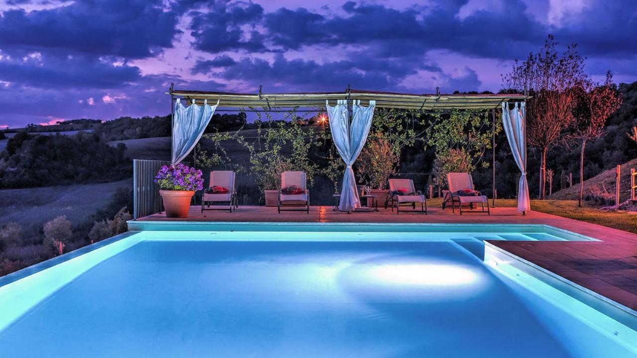 Casale Dei Gelsomini 8, Emma Villas โตดี ภายนอก รูปภาพ